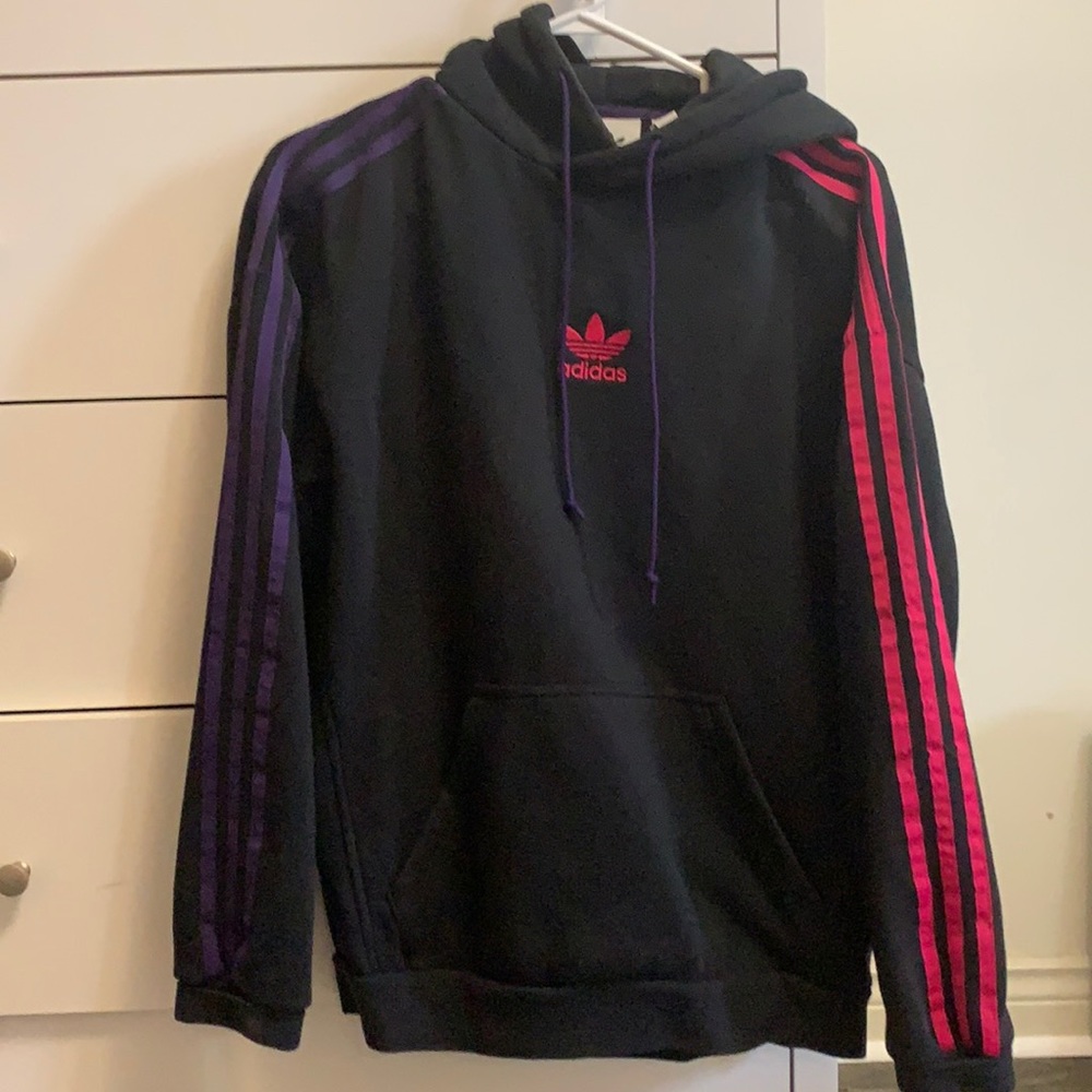 ADIDAS SIZE SMALL WOMENS HOODIE